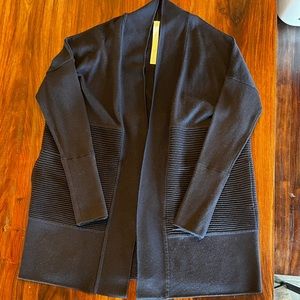 Like New, Merino Wool, Lululemon, Sit in Lotus Wrap, size 4